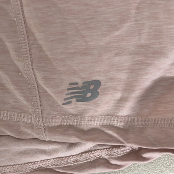 New Balance Top - Picture 4 of 4
